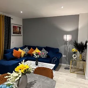 Amazing 3bedroom Flat London